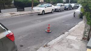 Παράνομη δέσμευση θέσεων στάθμευσης: "Η αυθαιρεσία κυριαρχεί"