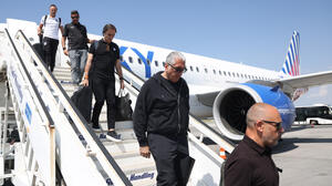 ΟΦΗ: Έφτασε στη Σόφια η αποστολή (video & photos)
