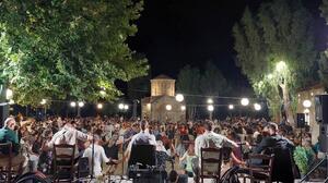 Κρητικές γεύσεις και μουσική παράδοση σε μια ξεχωριστή βραδιά στο Αβδού