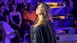 Καίτη Γαρμπή: «Λύγισε» για τον Δημήτρη Κόκοτα - Τα συγκινητικά λόγια της σε συναυλία