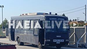 Δύο αστυνομικοί τραυματίες από την επίθεση των Ρομά στη Γαστούνη - Ταυτοποιήθηκαν οι δράστες