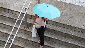  Καιρός: Νεφώσεις, 30αρια, αλλά και πιθανότητα βροχών και καταιγίδων στην Κρήτη! - Βίντεο