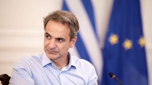 Eπίσκεψη Μητσοτάκη στο Συντονιστικό Κέντρο Επιχείρησης και Διαχείρισης Κρίσεων