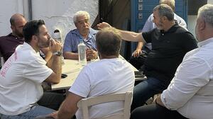 O Μανόλης Χνάρης στα πυρόπληκτα χωριά του Δήμου Αγ. Βασιλείου