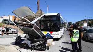 Θεσσαλονίκη: Μία γυναίκα 21 ετών τραυματίστηκε πιο σοβαρά στο τροχαίο με λεωφορεία στη Νεάπολη 