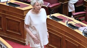 Δεν εξελέγη Αντιπρόεδρος της Βουλής η Έλενα Ακρίτα
