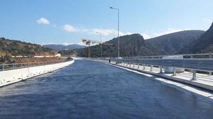 "Έχω κάνει πολλά λάθη...": Πώς ο αστυνομικός έσωσε τον 25χρονο που απειλούσε να πέσει από ύψος 50 μέτρων