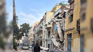Έκρηξη σε κτήριο στην Πλάκα - Απεγκλωβίστηκαν δύο γυναίκες (video)