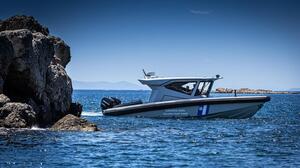 Ολονύχτιες οι έρευνες νότια της Γαύδου μετά το ναυάγιο με τους μετανάστες - Ένας νεκρός και 25 αγνοούμενοι 