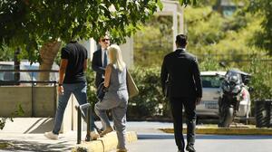 Θάνατος Μαζωνάκη: Εντοπίστηκαν σταγόνες αίματος στον καναπέ, δεν γινόταν καρδιολογικός έλεγχος – Τι θα υποστηρίξουν οι δύο γιατροί ενώπιον του ανακριτή (Βίντεο)