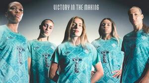Η Νίκη της Σαμοθράκης στη νέα φανέλα της London City Lionesses