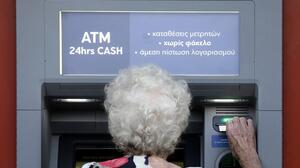 Χωρίς οικονομικά κριτήρια η ενίσχυση των 400 ευρώ σε 2.2 εκατ. συνταξιούχους