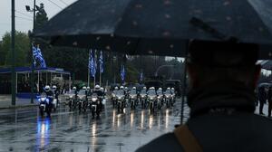 Βροχερή η Κυριακή (25/10) στην Κρήτη: Με τι καιρό θα γίνουν οι παρελάσεις (βίντεο)