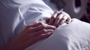 Λαύριο: Έγκυος επτά μηνών στο νοσοκομείο μετά από απειλές του πρώην συντρόφου της
