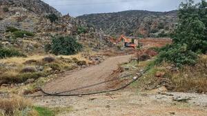 "Εργασίες επηρεάζουν τα ρέματα στο Κουτουλουφάρι - Πού θα πάνε τα νερά στην επόμενη βροχή;" (Βίντεο)
