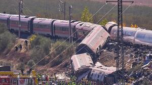 Σύγκρουση τρένων στην Ισπανία: Δεύτερο δυστύχημα σε εννέα μήνες στην ίδια γραμμή, κλειστή έως το τέλος του χρόνου – Πώς έπεσε εκτός το σύστημα ασφαλείας