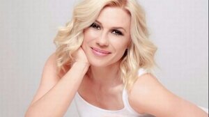 Κατερίνα Καραβάτου: Αν έκανα εκπομπή με κάποιον άντρα, θα ήθελα τον Χρήστο Φερεντίνο, τον αγάπω και τον σέβομαι