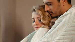 Γέννησε η Τζένη Θεωνά 