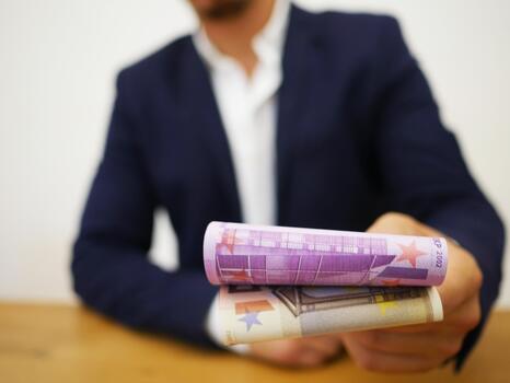 Πότε ξεκινούν οι 72 δόσεις για ληξιπρόθεσμα χρέη
