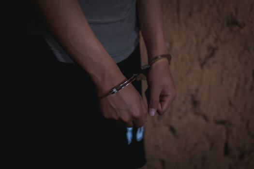 Ηράκλειο: Βρήκαν τη "σοκολάτα" κάνναβης και του πέρασαν χειροπέδες