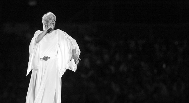 Χάρις Αλεξίου: Συγκινεί η ανάρτηση της για τον θάνατο της Μαρινέλλας 