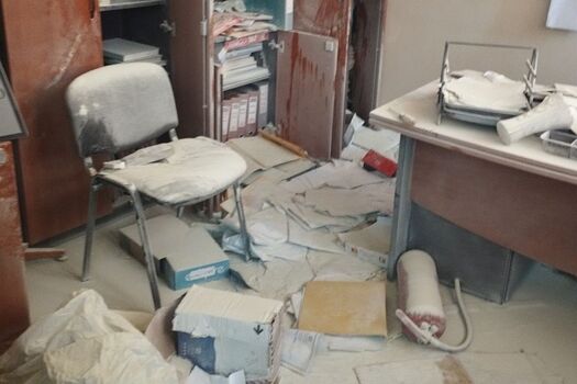 "Βομβαρδισμένο" το 5ο Γυμνάσιο και Λύκειο Γλυφάδας μετά την επιδρομή διαρρηκτών - Βίντεο και φωτογραφίες