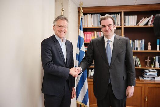 Ντάισελμπλουμ: Με κάνει περήφανο ότι ο Έλληνας υπουργός Οικονομικών προεδρεύει πλέον του Eurogroup