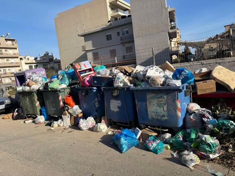 Πάσχα με σκουπίδια στο Ηράκλειο – Εικόνες που προκαλούν αντιδράσεις