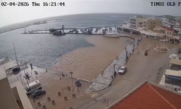 Εντυπωσιακό time-lapse από την Τήνο: Η θάλασσα έγινε καφέ μέσα σε πέντε λεπτά 