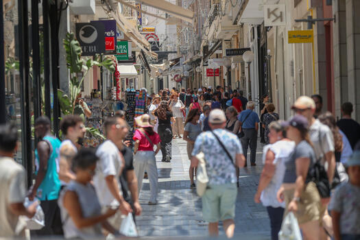 «Κουβαλάμε μόνοι μας τα σκουπίδια»