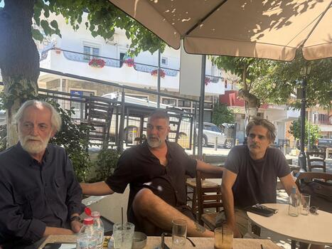  "Δύο μαύρα πουκάμισα" και μία καλή παρέα στα Ανώγεια!