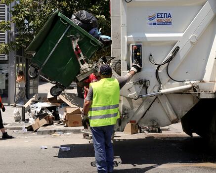 Ηράκλειο: Όταν τα απορριμματοφόρα εγκυμονούν κινδύνους για τη δημόσια υγεία!