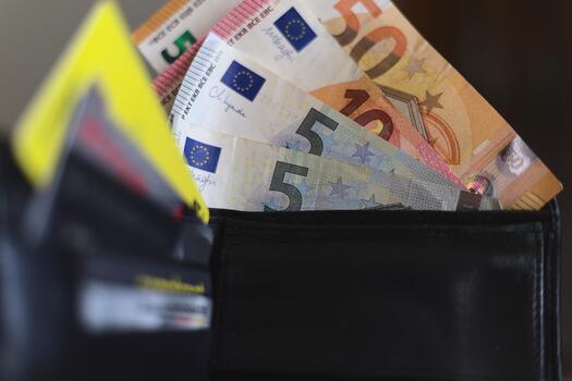 ΔΕΘ: 3,5 δισ. ευρώ στις τσέπες 2,2 εκατομμυρίων πολιτών θα φέρουν τα μέτρα σε 15 μήνες