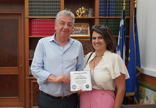 Συνάντηση Αρναουτάκη με την Πρόεδρο της Παγκρητικής Ομοσπονδίας Ευρώπης 