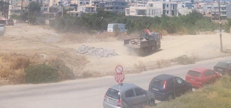 Τι θα γίνει με τα μπάζα στα, υπό διαμόρφωση πάρκα, στις Μεσαμπελιές;