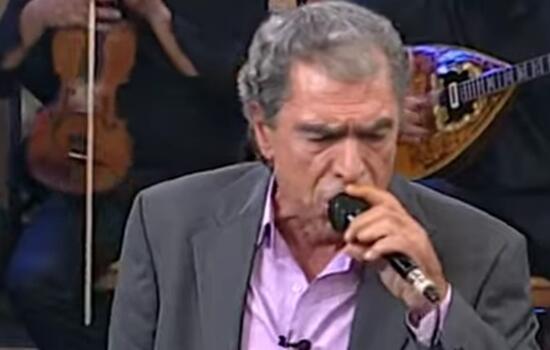 Πέθανε ο λαϊκός τραγουδιστής Δημήτρης Ξανθάκης 