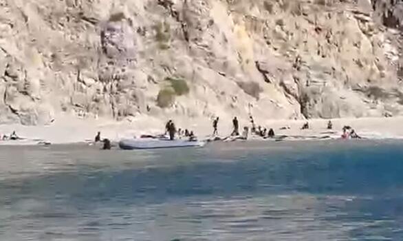 Ένας ανήλικος ο διακινητής των 36 παράτυπων μεταναστών στο Αγιοφάραγγο