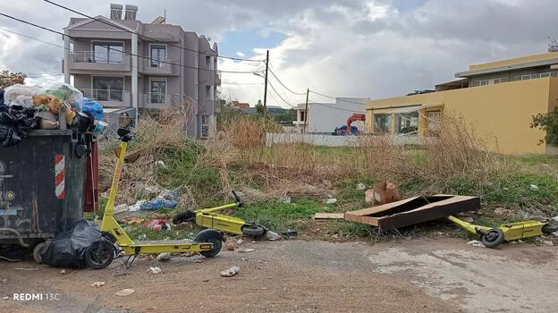 Ηλεκτρικά πατίνια ακόμη και σε… κάδους!