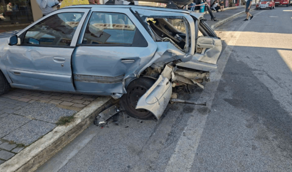 Χανιά: Σφοδρή σύγκρουση αυτοκινήτων στην Αγία Μαρίνα