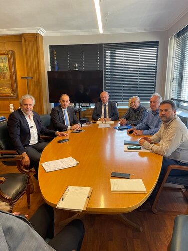 Αγρότες Λασιθίου