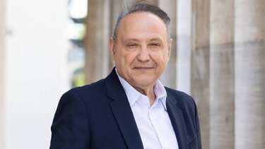 Αγγελούδης