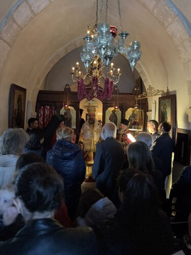 Μνημόσυνο, Τροχαία, Γάλλος