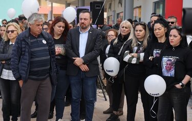 Παραλιακή, Μνημόσυνο, Γιώργος Παρασύρης