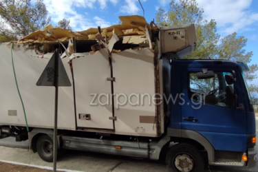 Πτώση δέντρου, φορτηγό