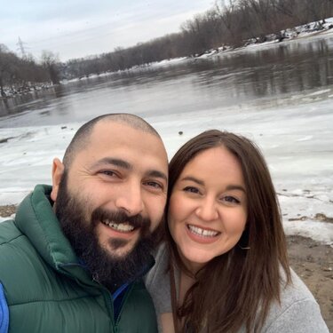 Ο Κωνσταντίνος με τη σύντροφό του