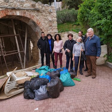 Μνημειο καθαρισμός