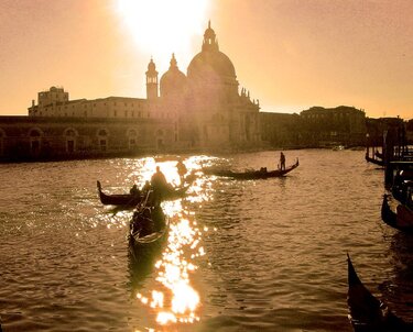 Μεσοπαντίτισσα 