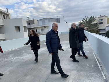 Σχολεία, Αλέξης Καλοκαιρινός