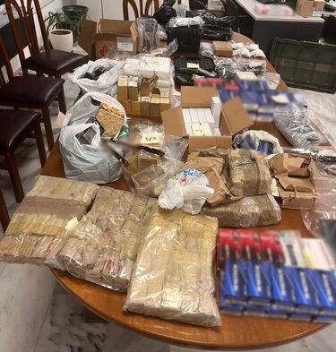 αστυνοική επιχείρηση, Αποκόρωνας