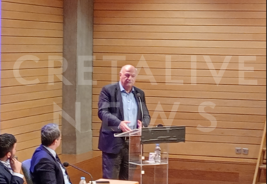 Κώστας Τσιάρας